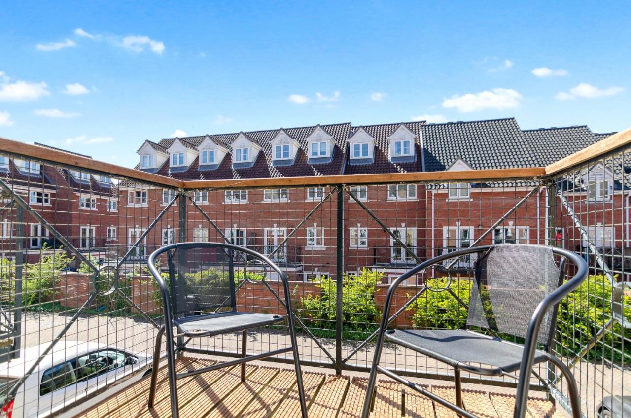 4Br Townhouse Wbalcony Free Parking Fast Wi-Fi Βίλα Νόργουιτς Εξωτερικό φωτογραφία