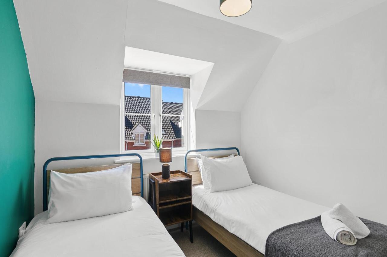 4Br Townhouse Wbalcony Free Parking Fast Wi-Fi Βίλα Νόργουιτς Εξωτερικό φωτογραφία