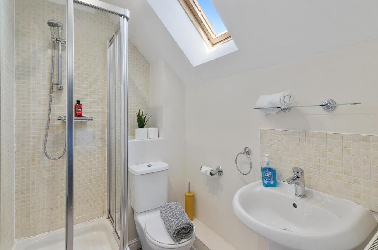 4Br Townhouse Wbalcony Free Parking Fast Wi-Fi Βίλα Νόργουιτς Εξωτερικό φωτογραφία