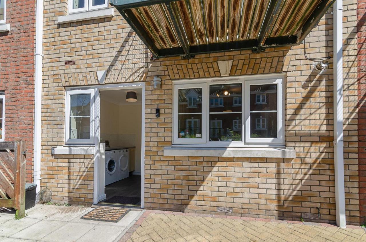 4Br Townhouse Wbalcony Free Parking Fast Wi-Fi Βίλα Νόργουιτς Εξωτερικό φωτογραφία
